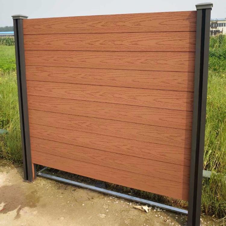 Wood-plastic-wpc-recycling-used-wood-fencing (2).jpg